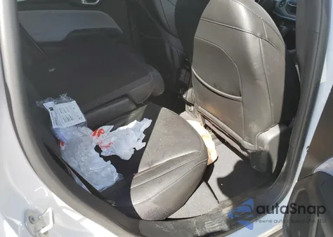 2024 Jeep Compass Latitude Lux z USA, uszkodzony, nr VIN 3C4NJDFN5RT152000